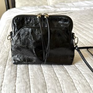 HOBO CONVERTIBLE SHOULDER HANDBAG-NWOT